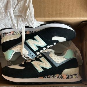 🆕 NIB Women’s New Balance 574